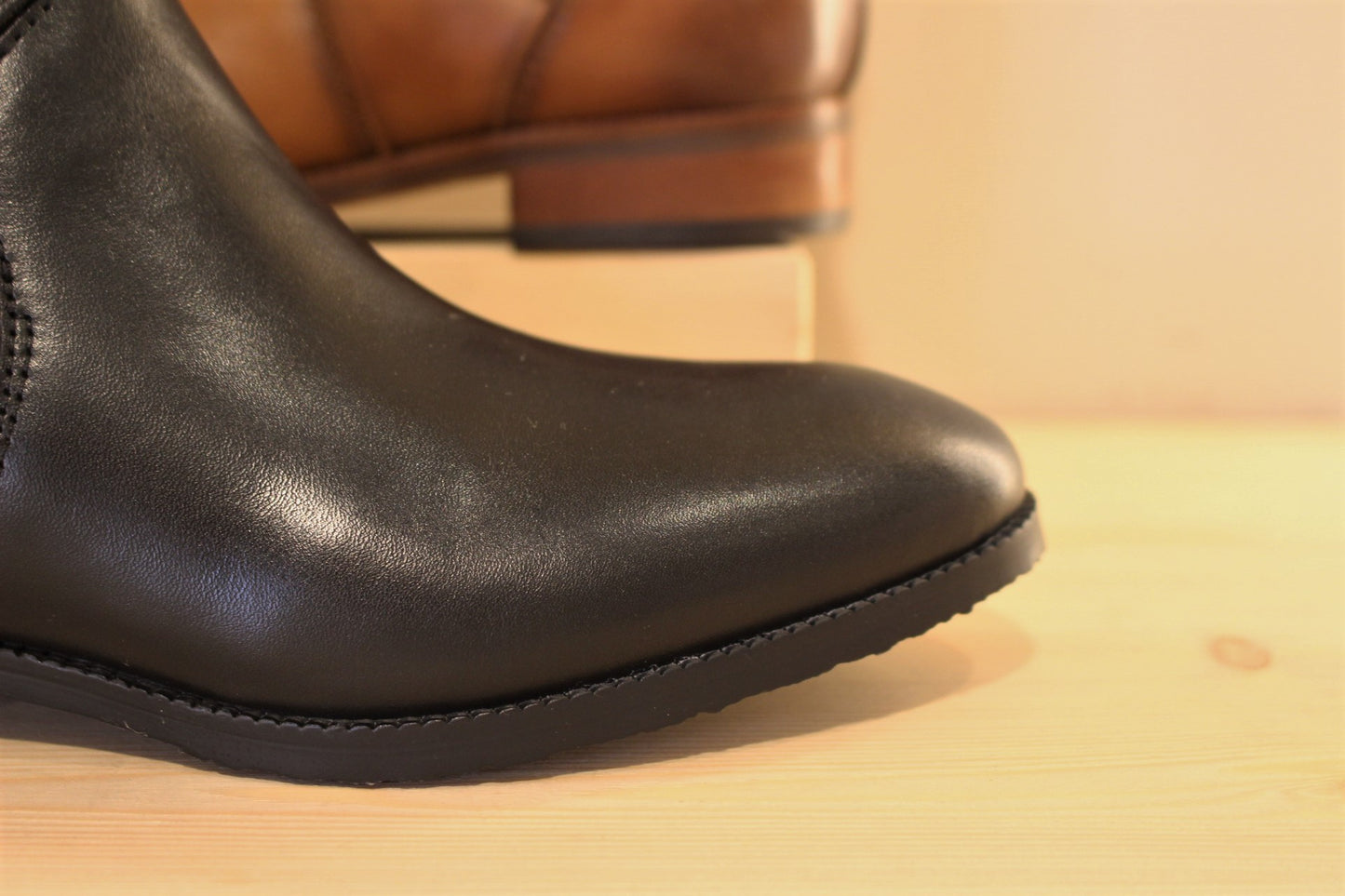 Bottines femme cuir marron ou noir PIKOLINOS