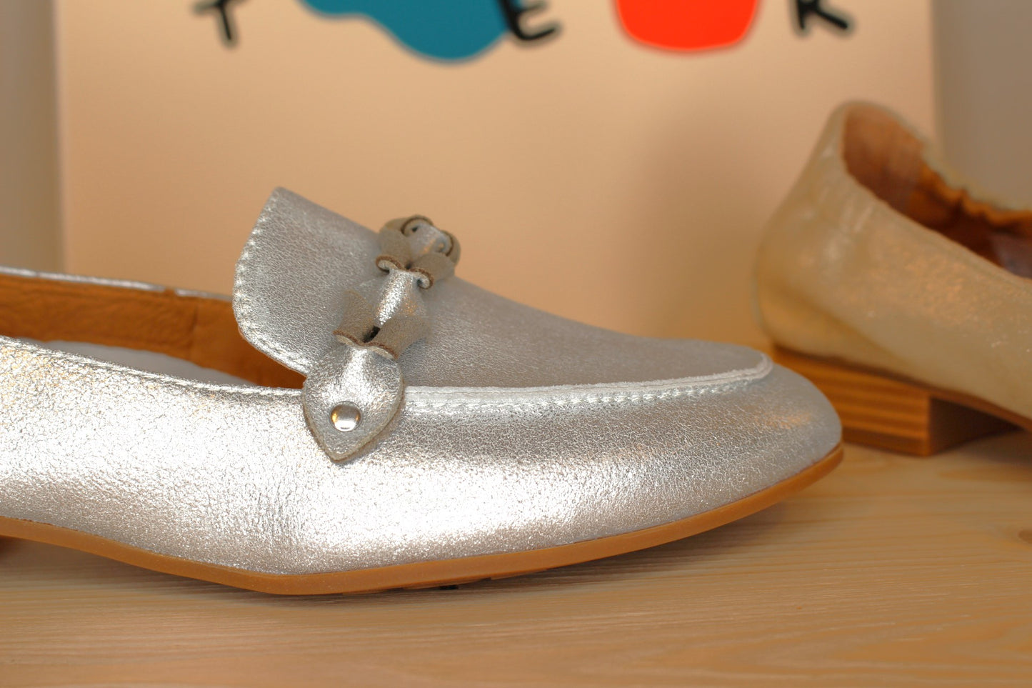 Mocassin cuir métallisé or ou acier MAMZELLE