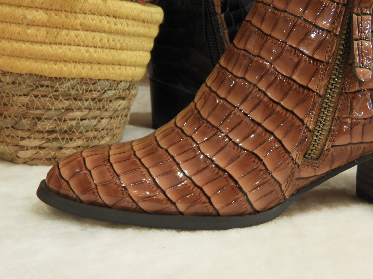 Bottines deux zips petit talon cuir noir ou marron imprimé serpent MAMZELLE
