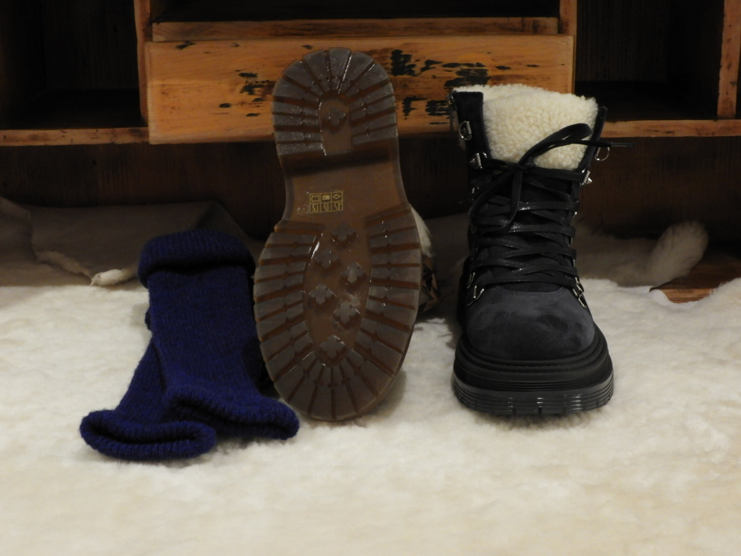 Boots d'hiver pour femme cuir bleu ou cognac semelle épaisse HOOPER