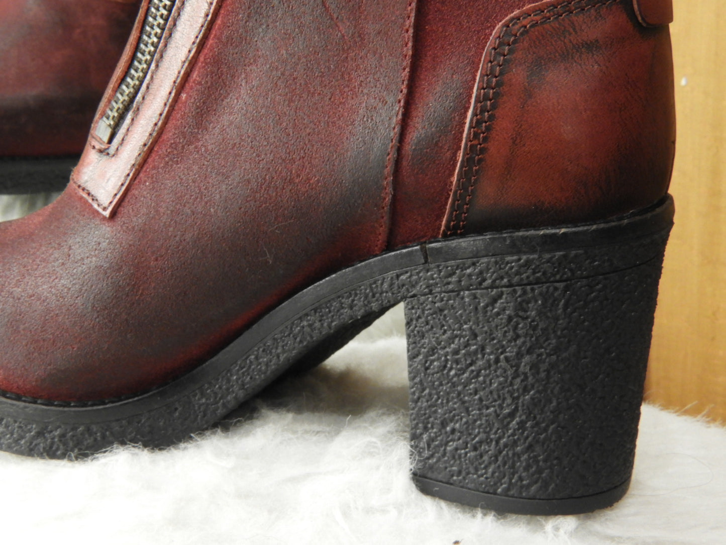 Bottines cuir gras et vieillit deux zips talon CASTA