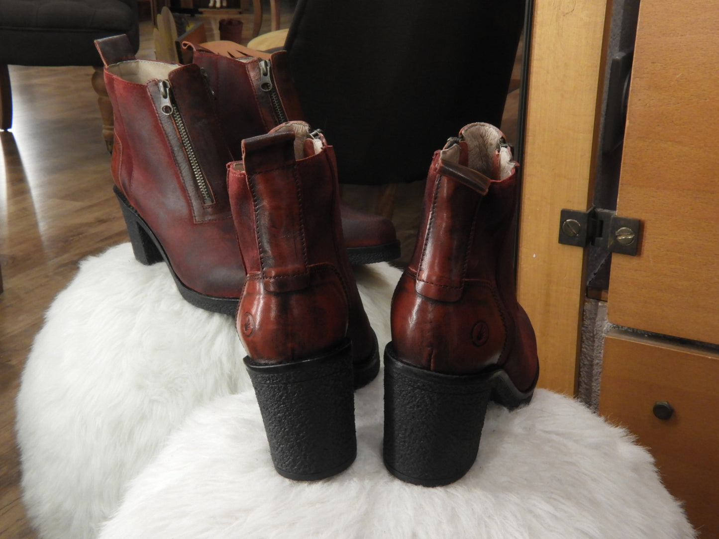 Bottines cuir gras et vieillit deux zips talon CASTA