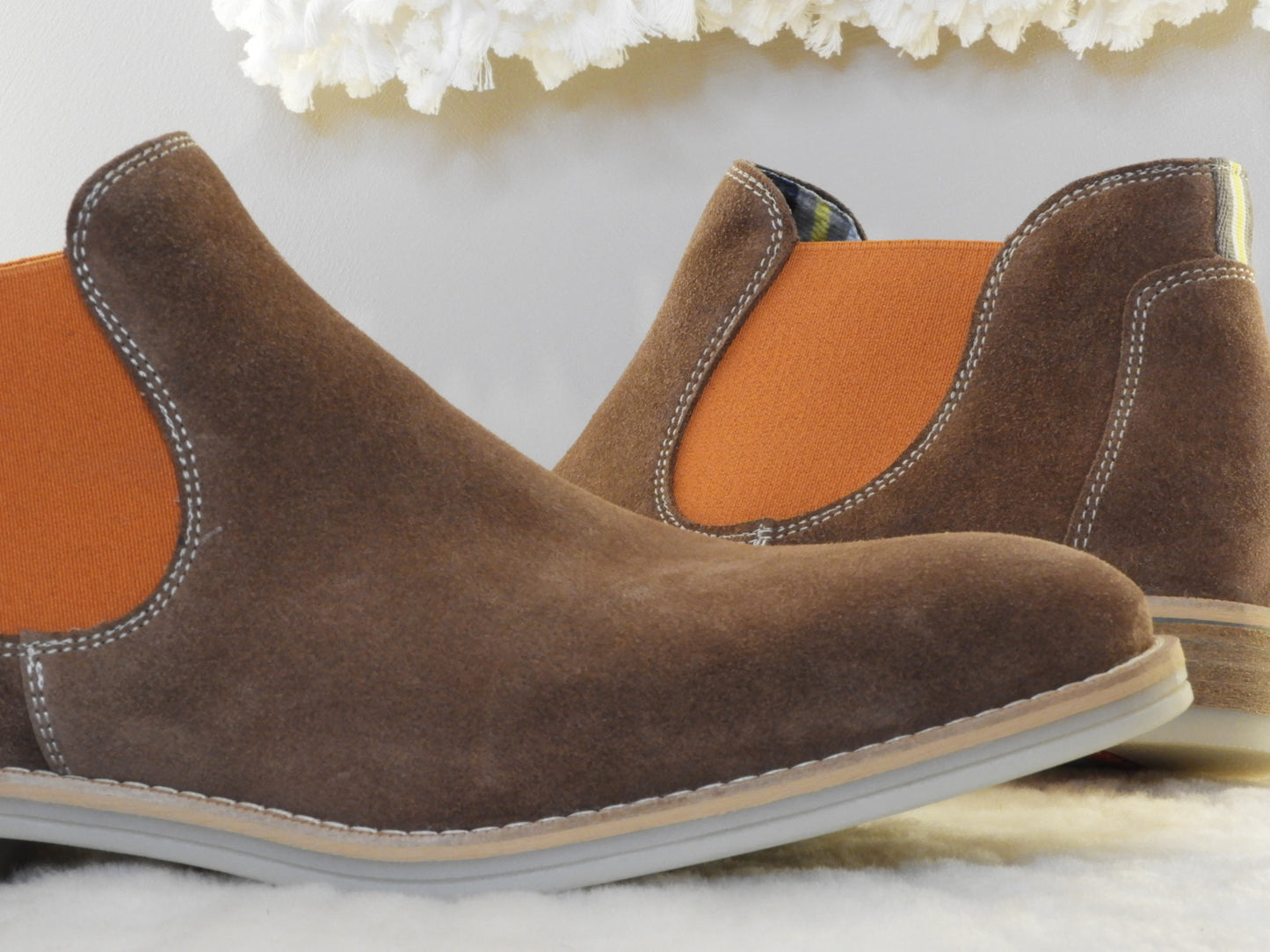 Chelsea suédine havane semelle crêpe LLOYD