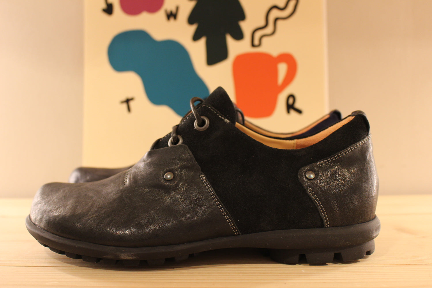 Richelieu en cuir bleu ou noir pour homme THINK
