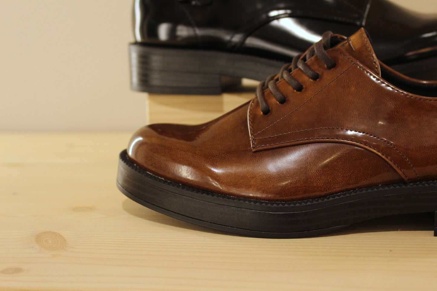 Derby VEGAN TAMARIS en noir ou muscat
