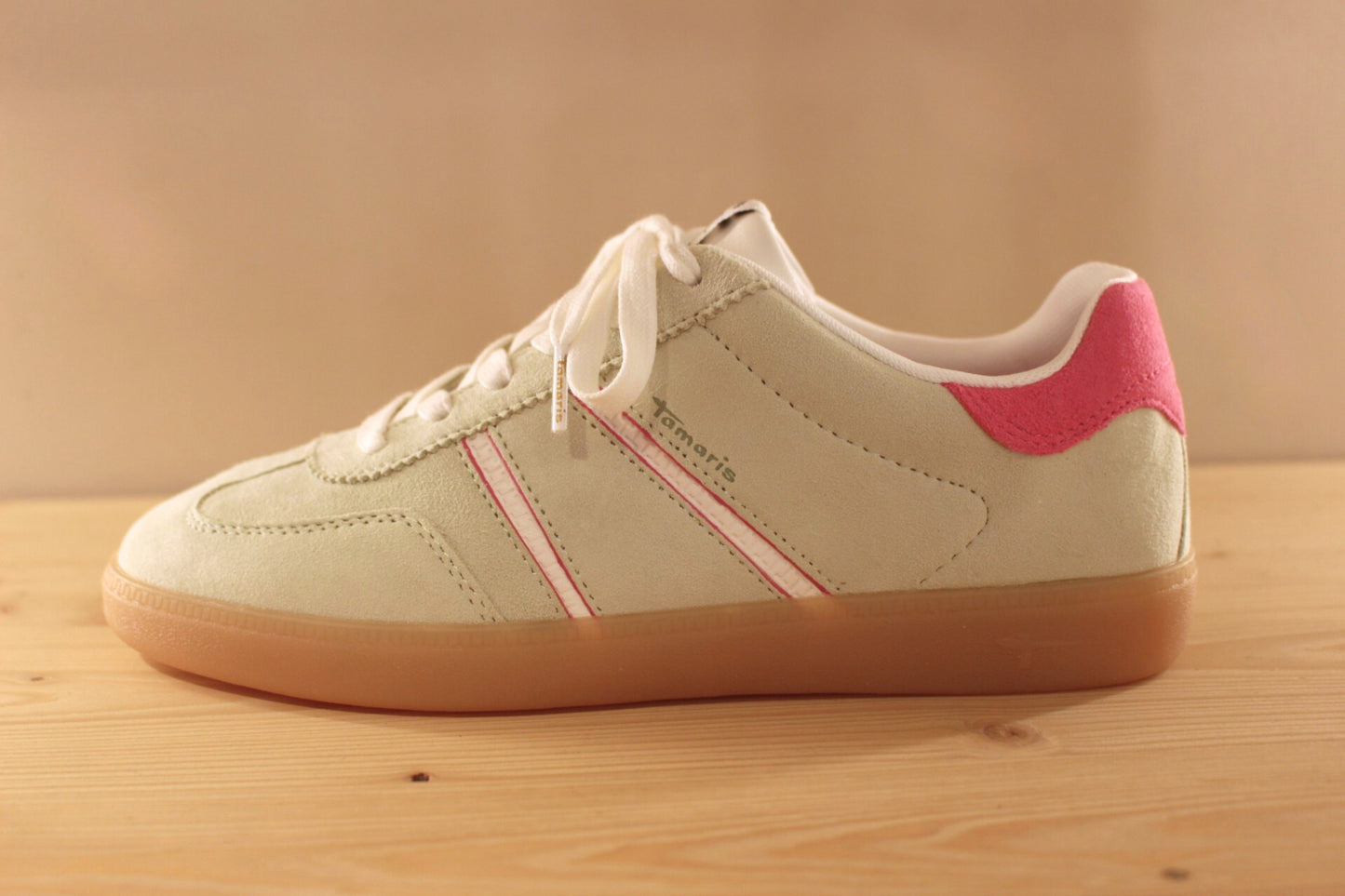 Basket femme en cuir velours rose ou vert TAMARIS