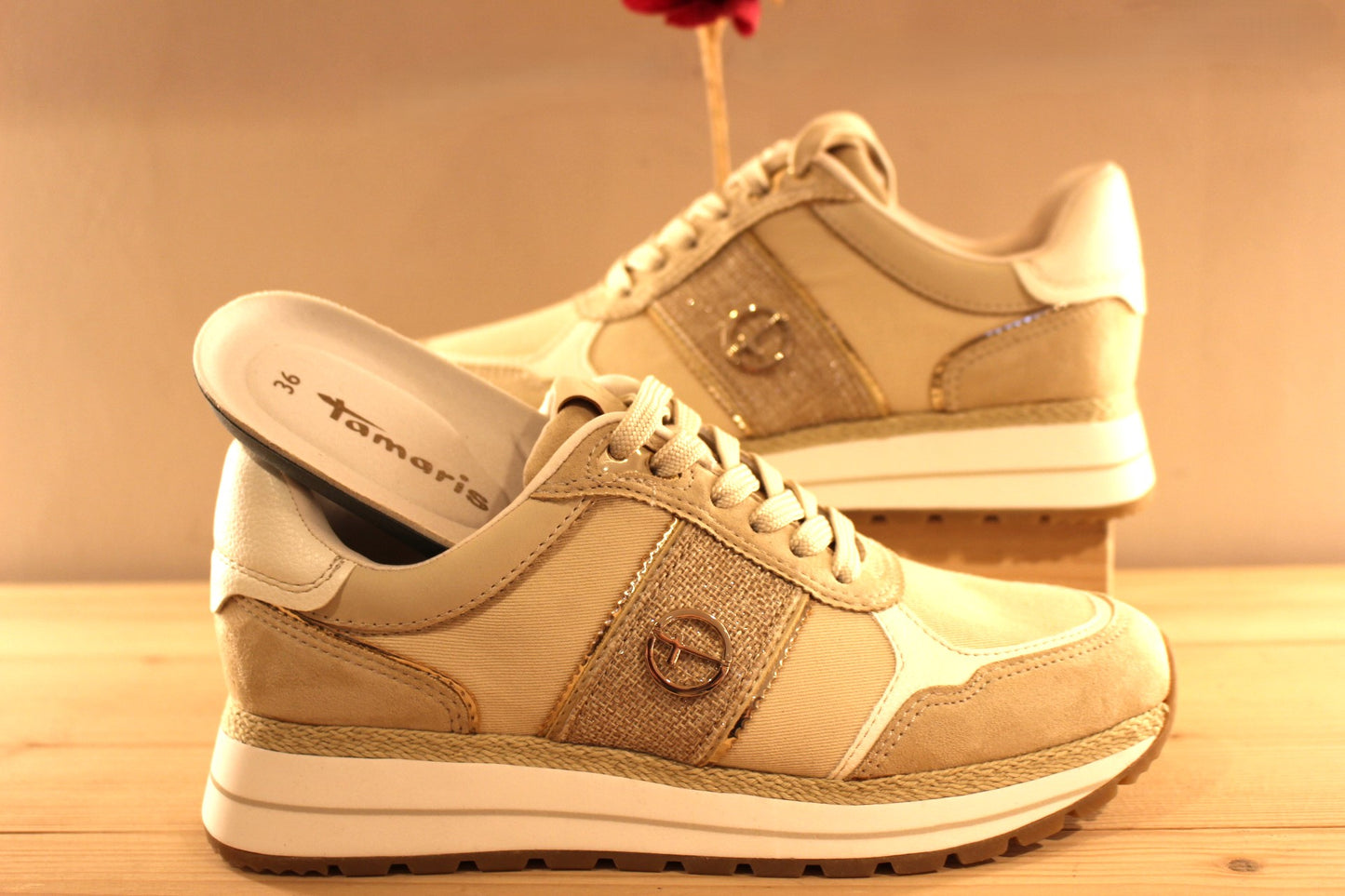 Basket TAMARIS camel et blanc semelle amovible