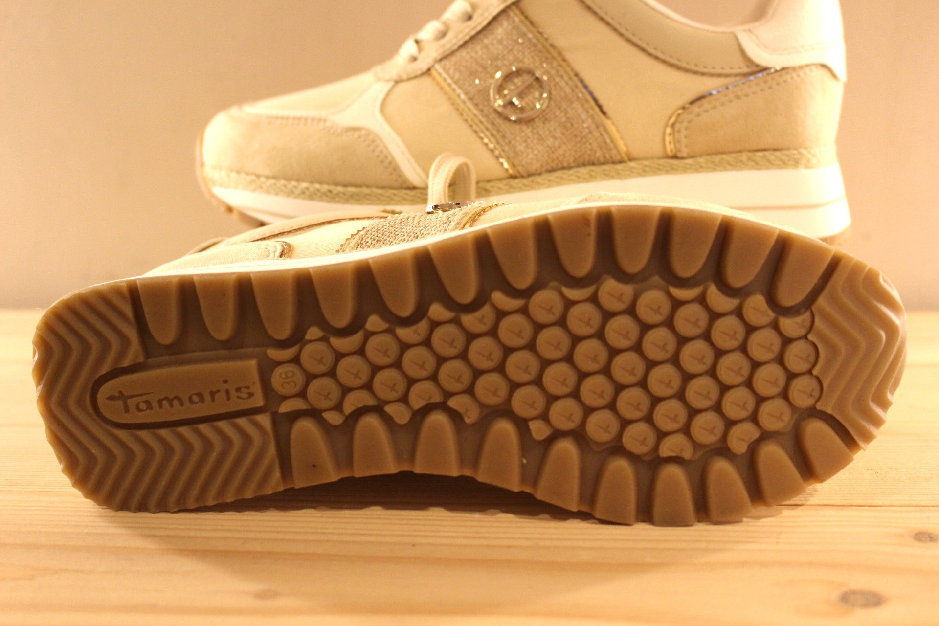 Basket TAMARIS camel et blanc semelle amovible