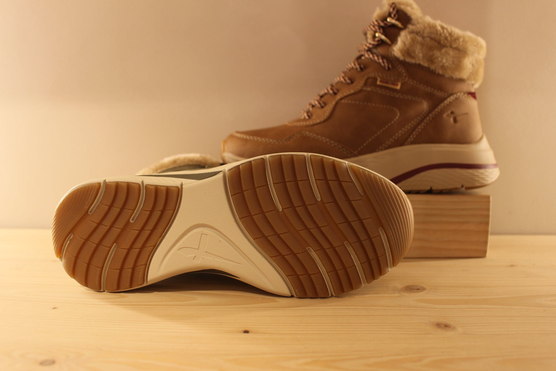 Bottine doublée chaude kaki ou cognac TAMARIS
