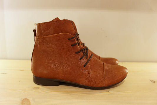 Bottines cuir de couleur cognac avec serrage zip et lacets THINK