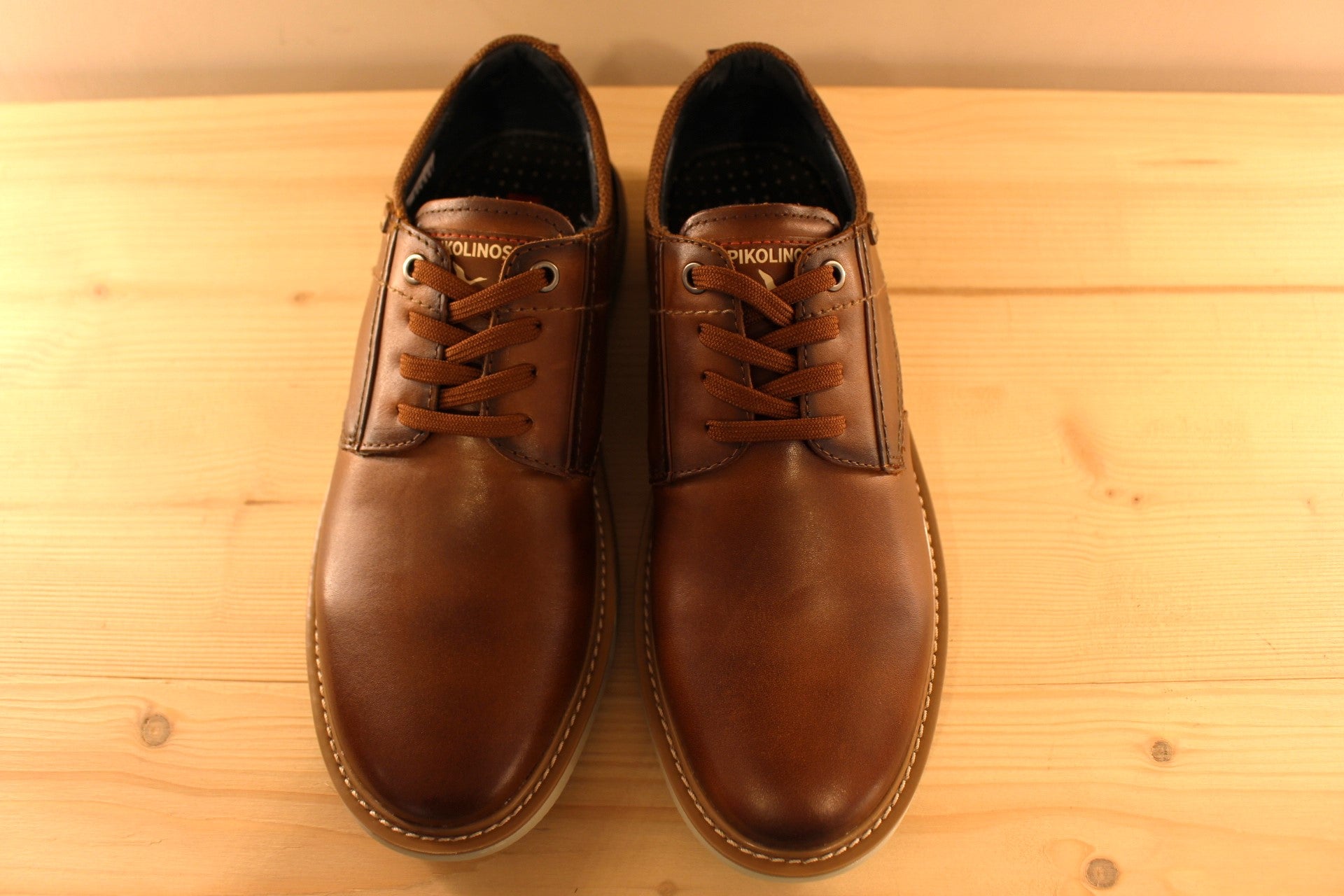 Derby sport chic en cuir marron semelle interne amovible et mémoire de forme PIKOLINOS