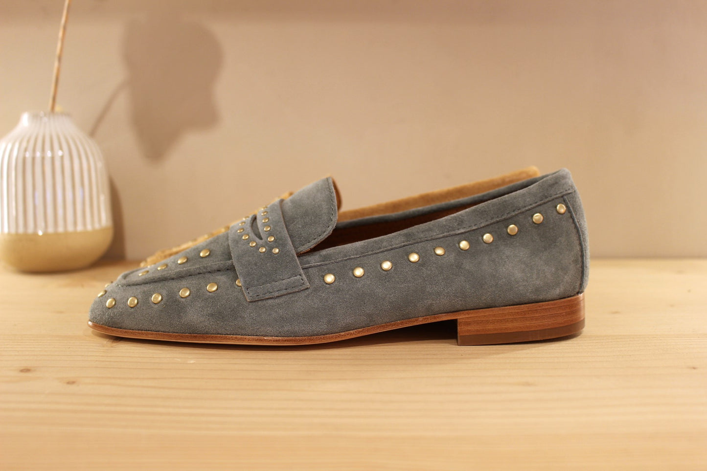 Mocassin en cuir velours bleu ou beige ALPE