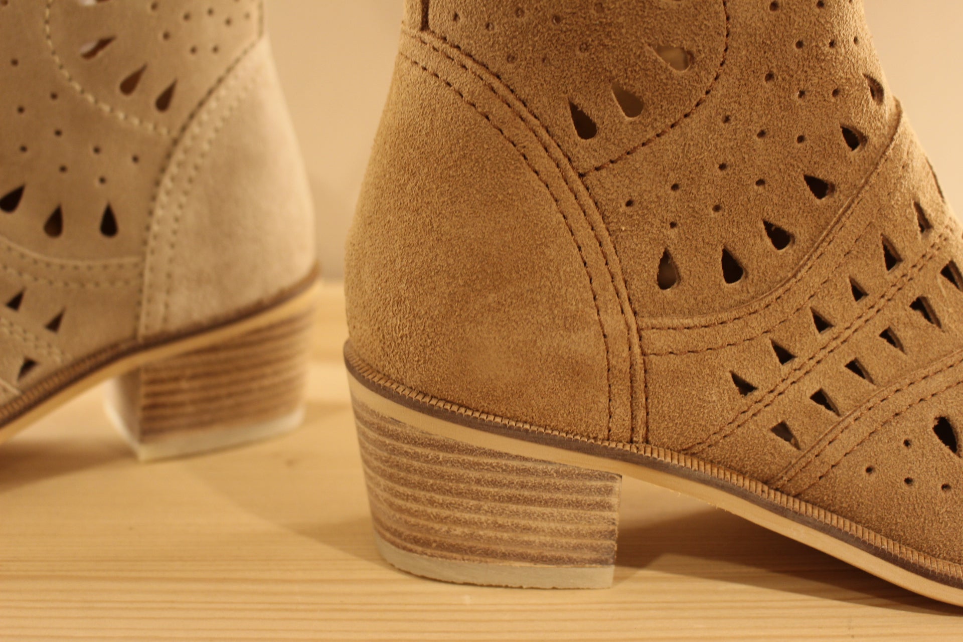 Bottine cuir velours zip interne petit talon ALPE