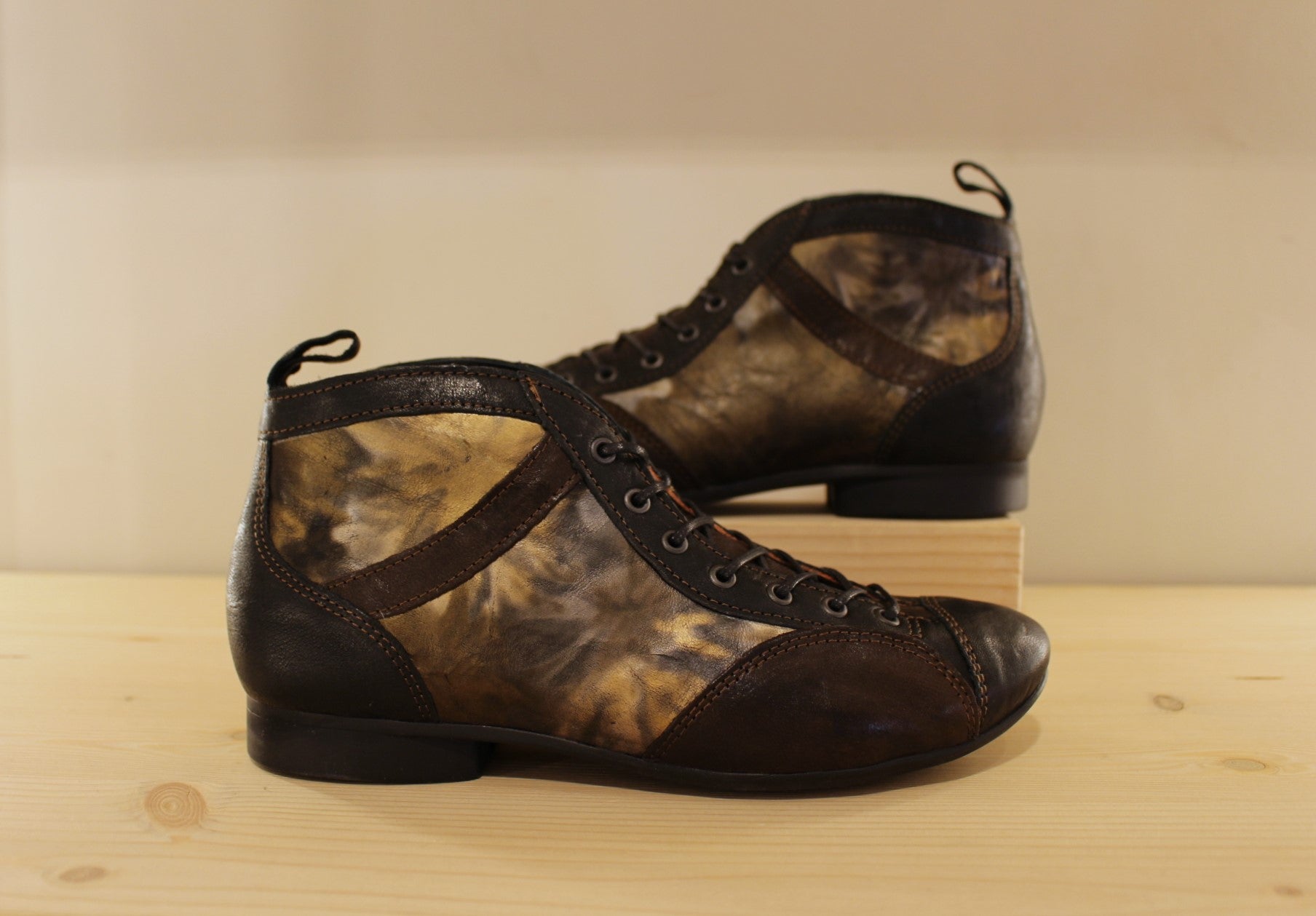Bottine cuir métallisé extra souple THINK