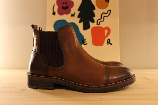 Bottines homme en cuir sport chic de chez PIKOLINOS