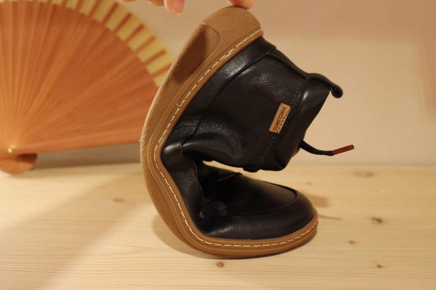 Barefoot femme et homme en cuir noir PIKOLINOS