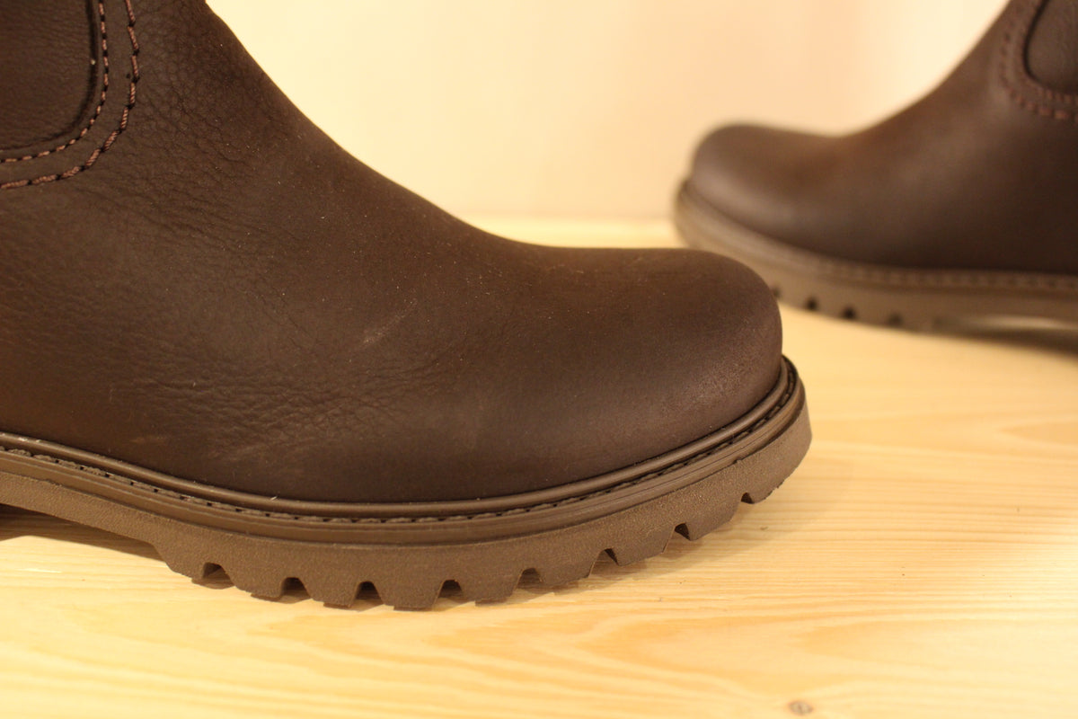 Bottes PANAMA JACK pour femme, en cuir nubuck gras de couleur chocolat. Bottes doublées acrylique. Cuir traité waterproof