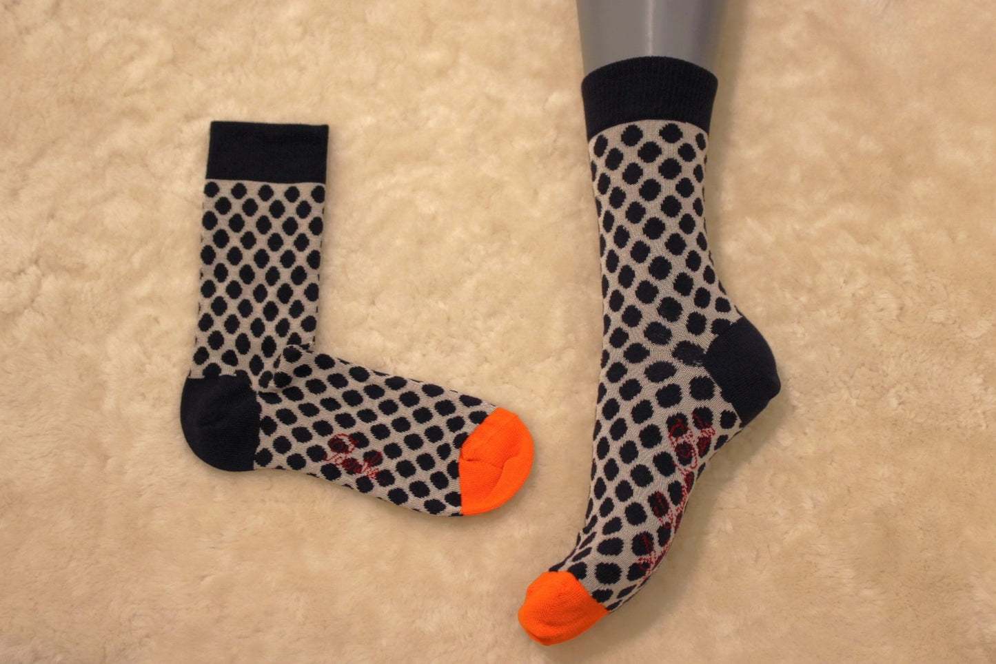 Chaussettes BERTHE AUX GRANDS PIEDS. Fabrication Française. Chaussettes homme en coton pois