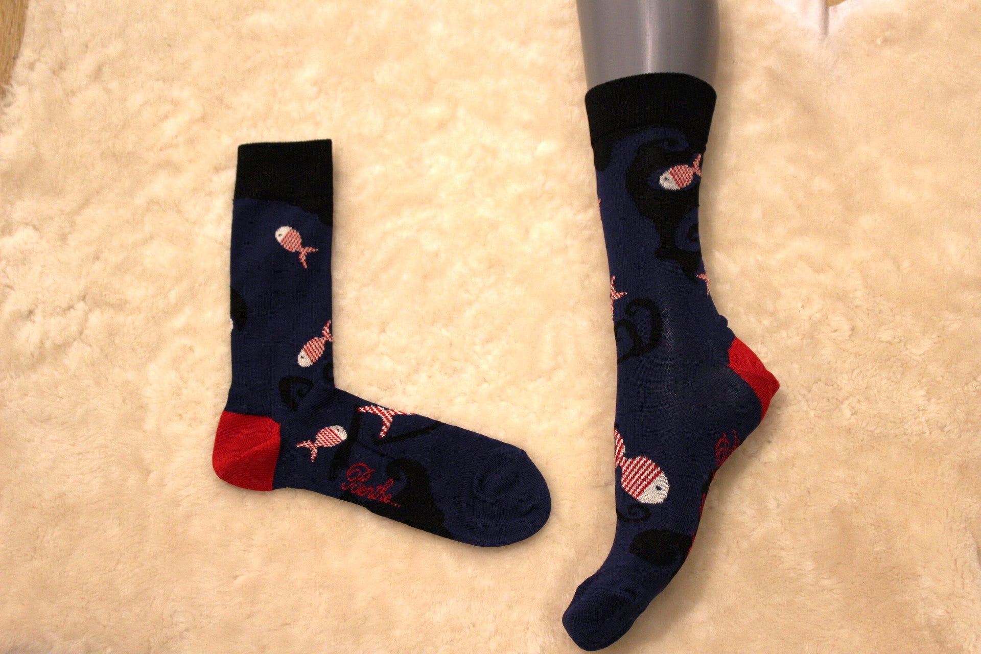 Chaussettes BERTHE AUX GRANDS PIEDS. Fabrication Française. Chaussettes homme en coton poissons