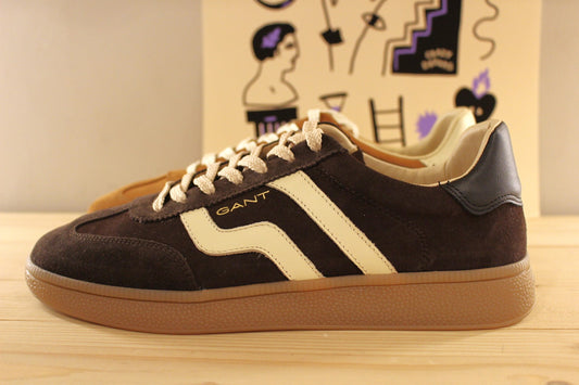 Sneakers homme en cuir velours de couleur marron chocolat ou de couleur jaune GANT