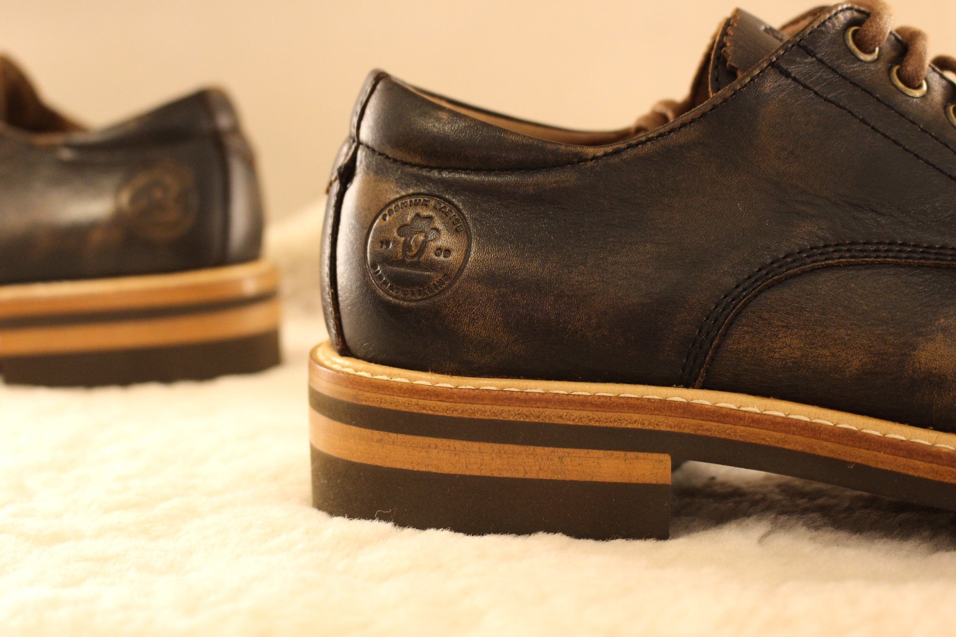 Derby cuir marbré chocolat trépointe PANAMA JACK