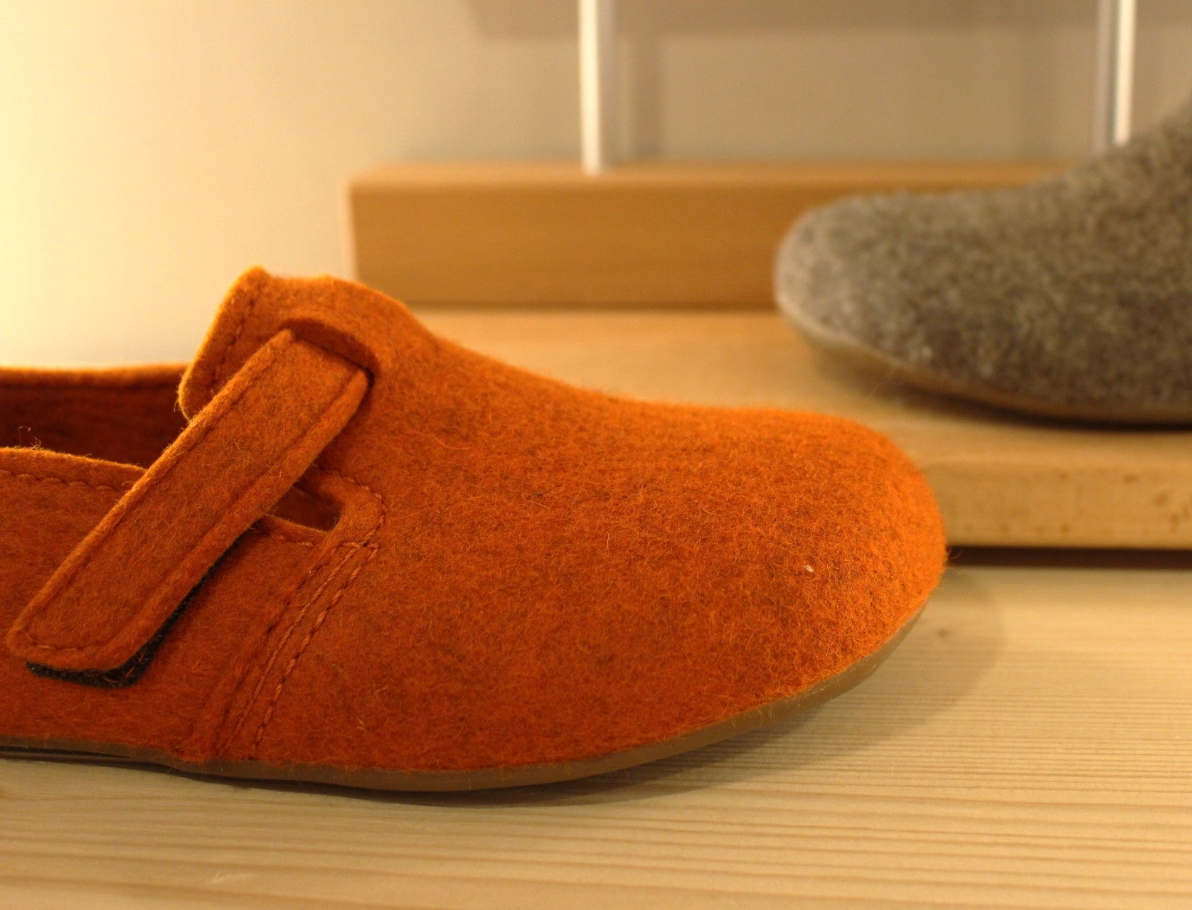 Chausson homme femme HAFLINGER en pure laine gris ou orange