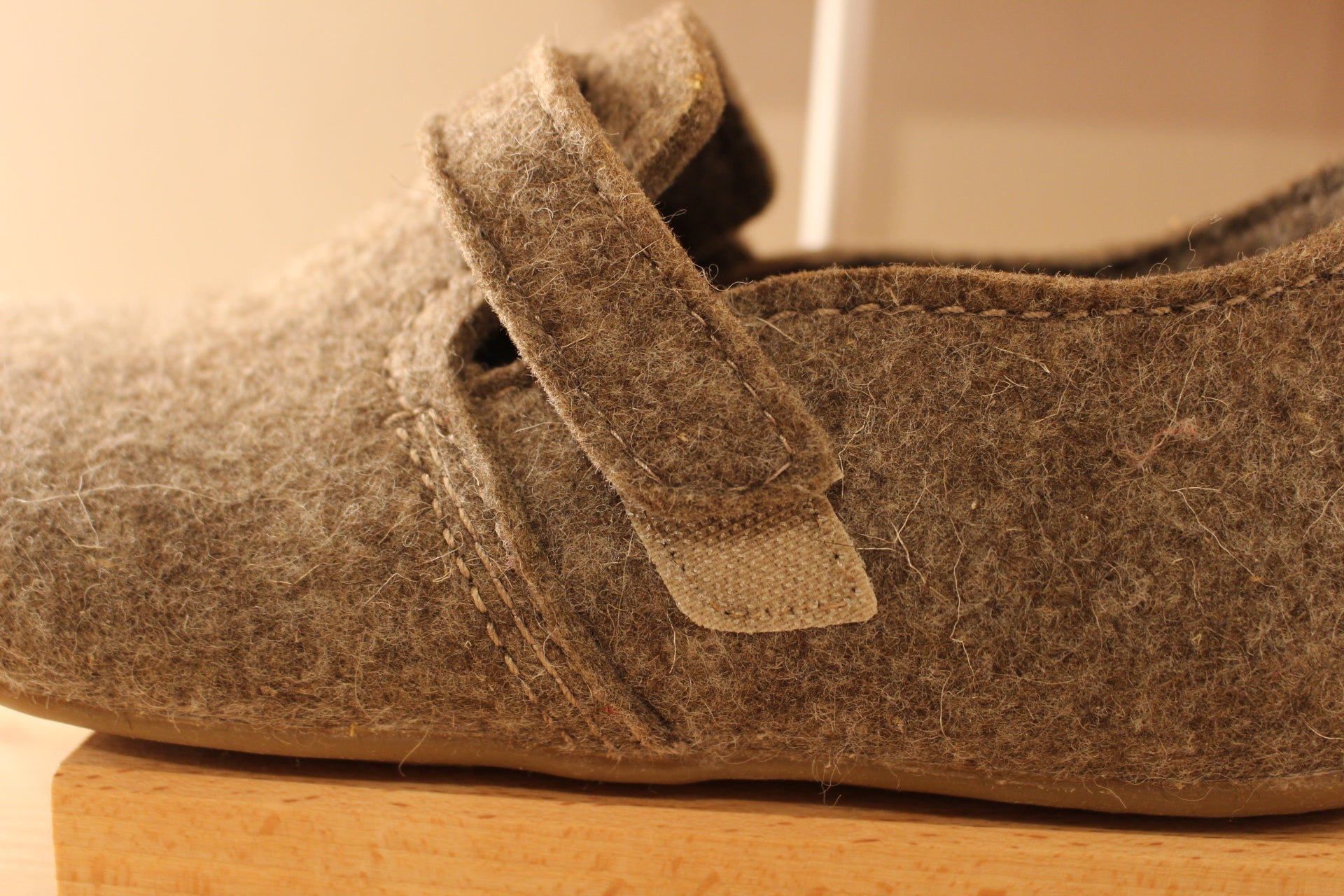 Chausson homme femme HAFLINGER en pure laine gris ou orange