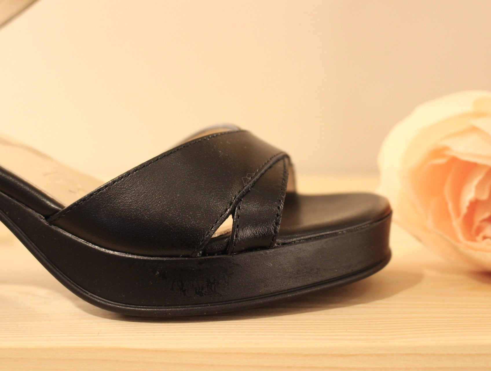 Sandales cuir noir WONDERS fabrication espagnole 