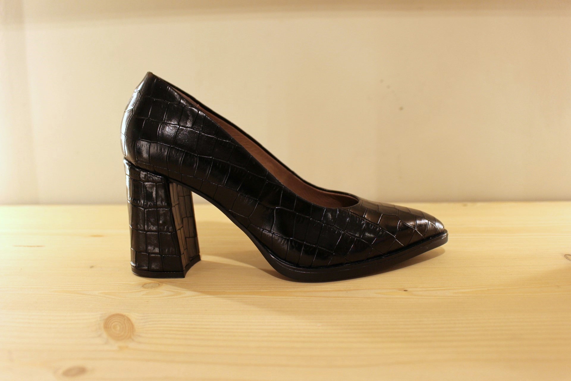 Escarpin WONDERS en cuir imprimé noir