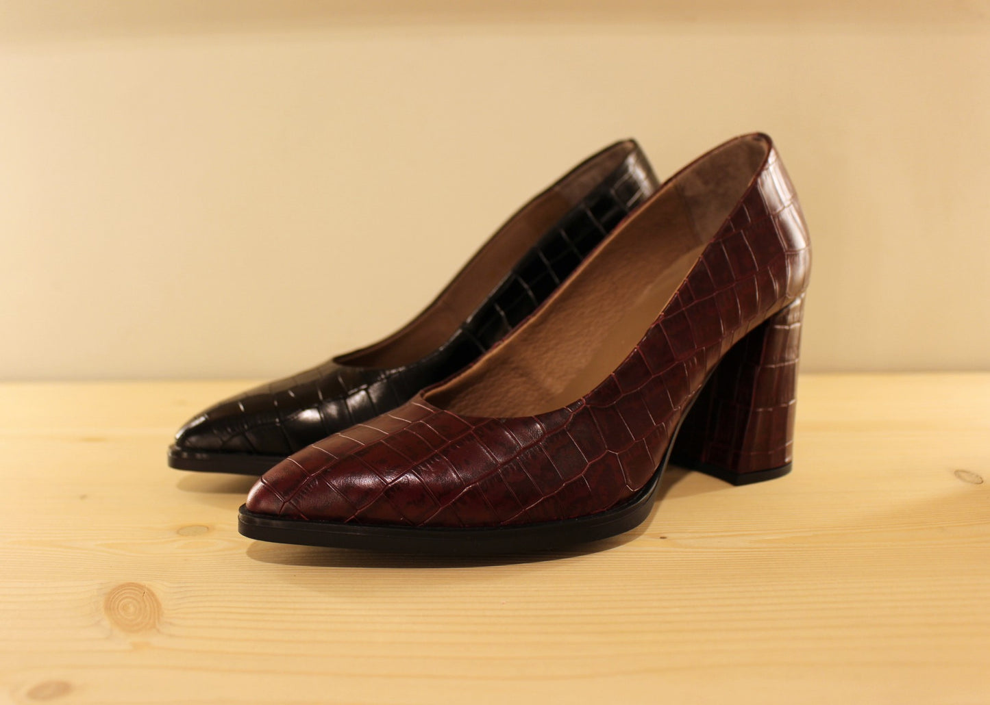 Escarpin WONDERS en cuir imprimé bordeaux