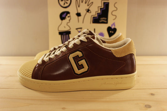 Sneakers homme en cuir marron chocolat et caoutchouc beige GANT