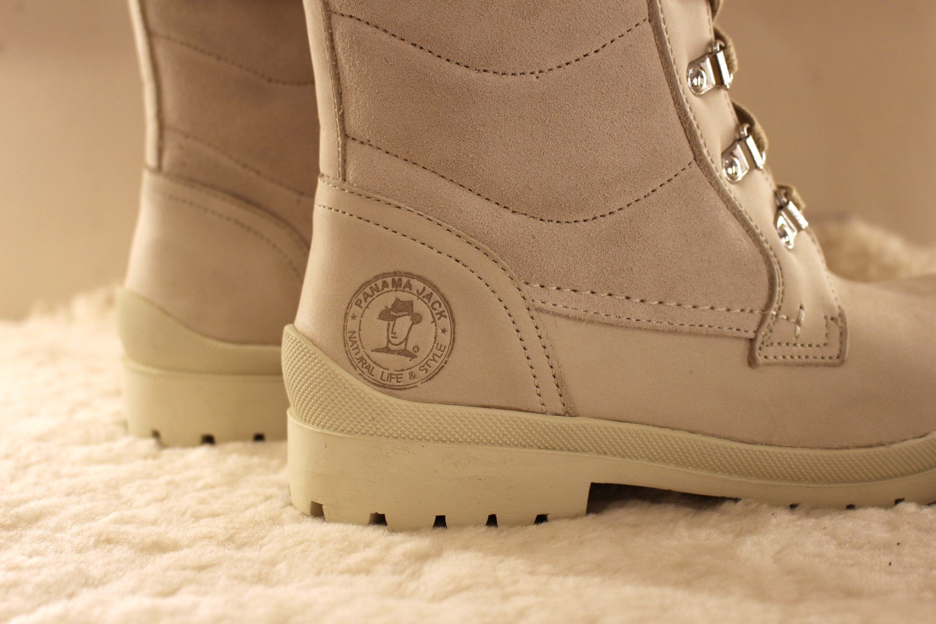 Bottes d'hiver pour femme cuir blanc waterproof PANAMA JACK semelle épaisse