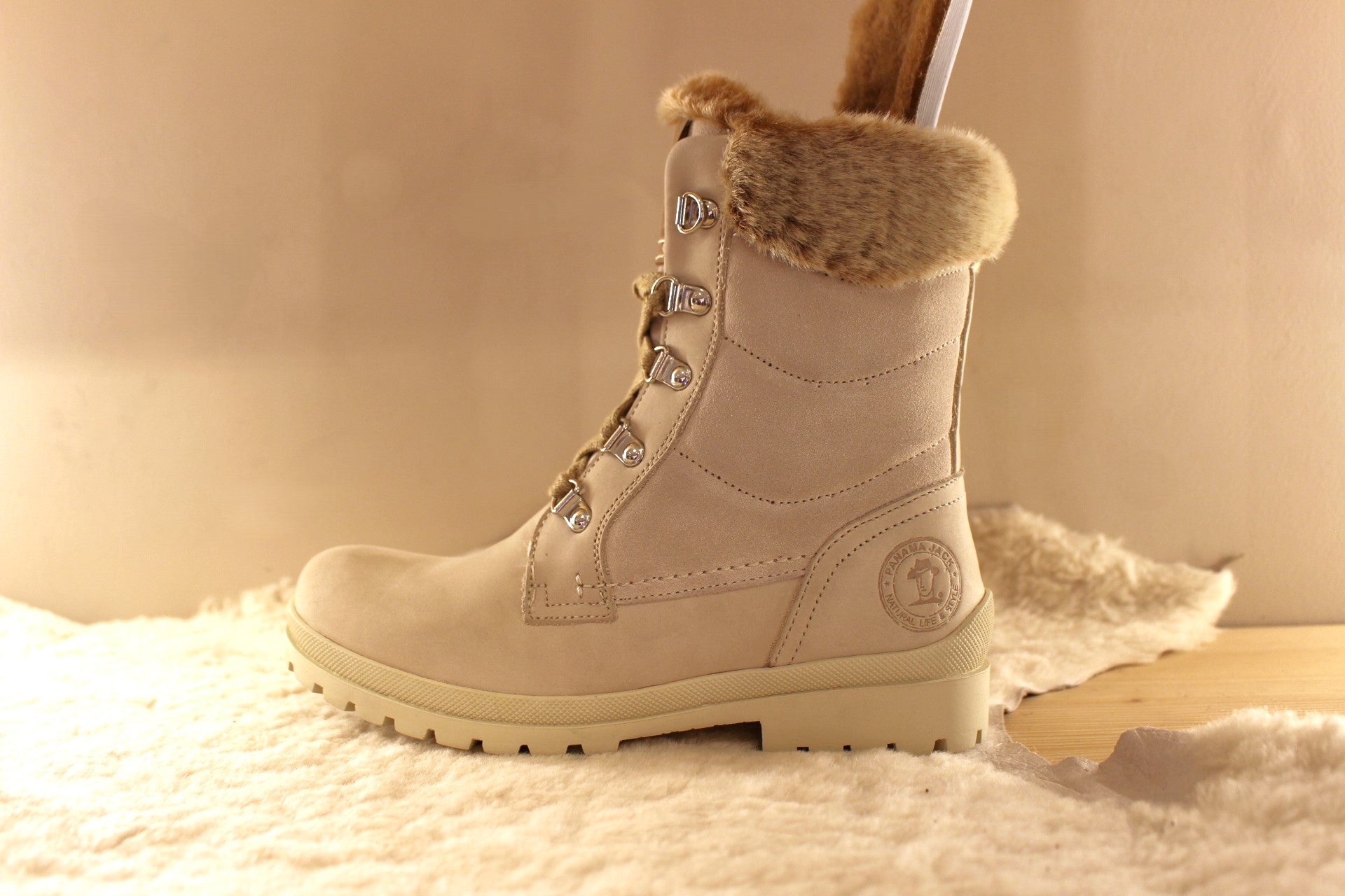 Bottes d'hiver pour femme cuir blanc waterproof PANAMA JACK semelle épaisse