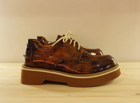 Derby cuir vernis  semelle interne amovible CASTA