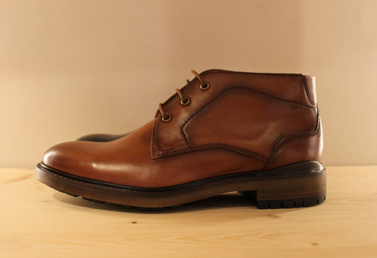 Bottines en cuir marron ou noir serrage lacet LLOYD