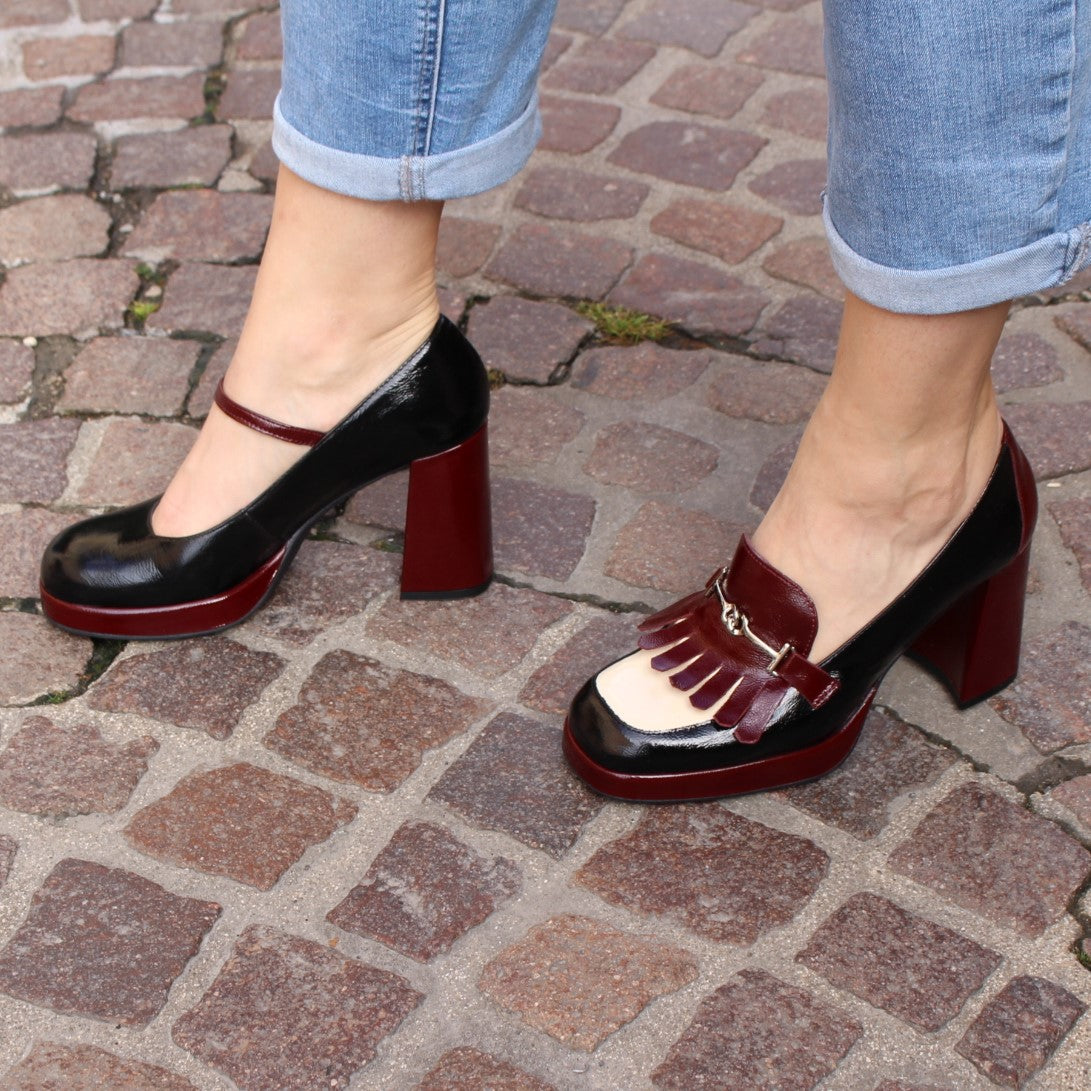 Mocassin à talon cuir laqué noir bordeaux et blanc WONDERS