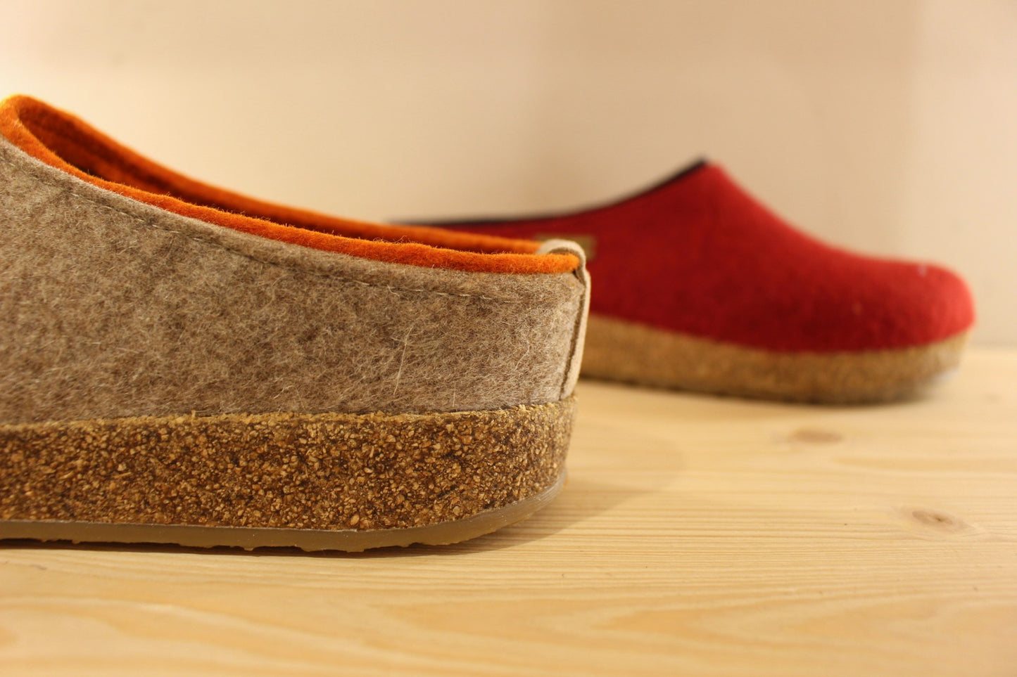 Chausson coupe mule en laine sabot liège HAFLINGER 